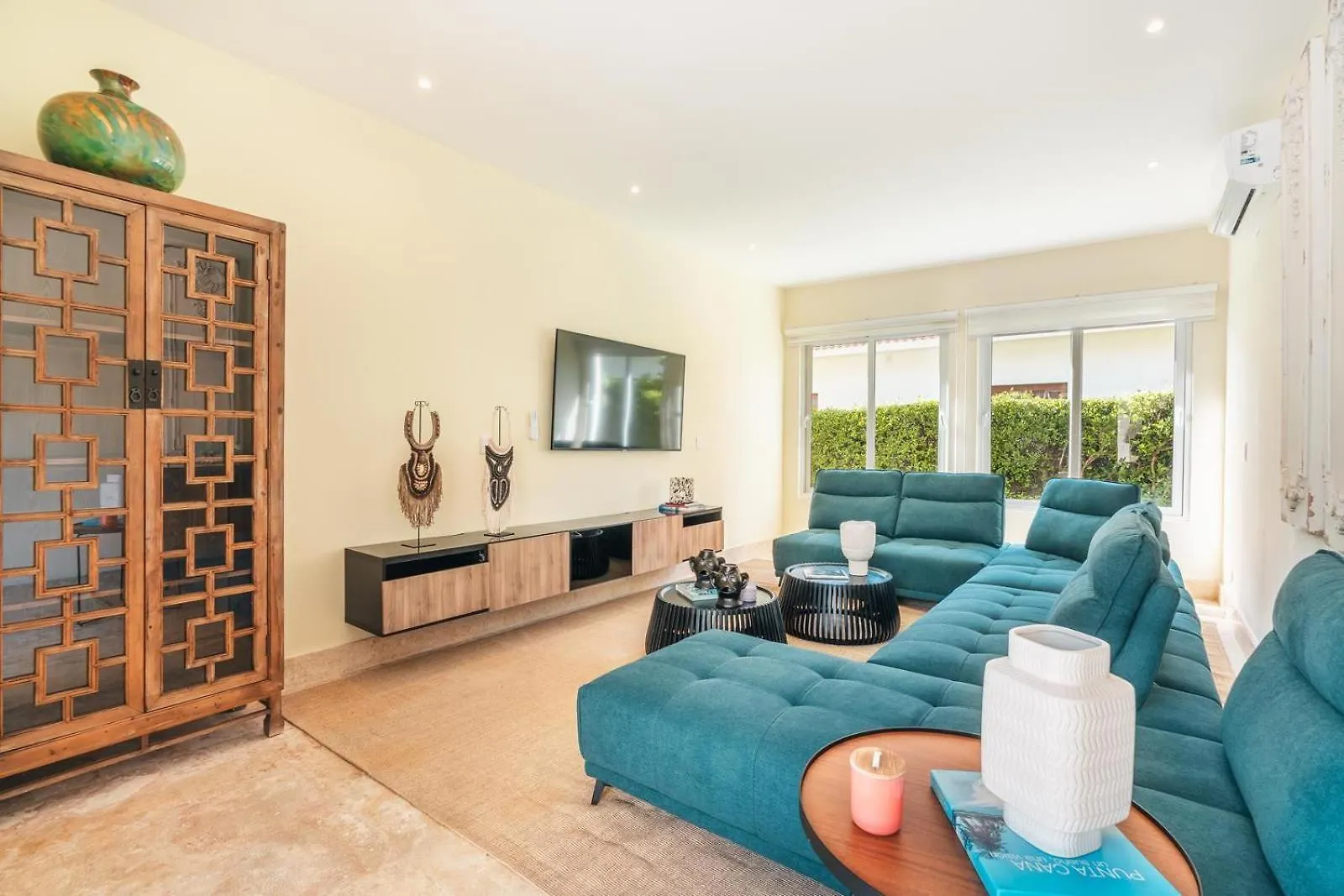 Wonderful 4Br Villa With Maid At Punta Cana Resorts